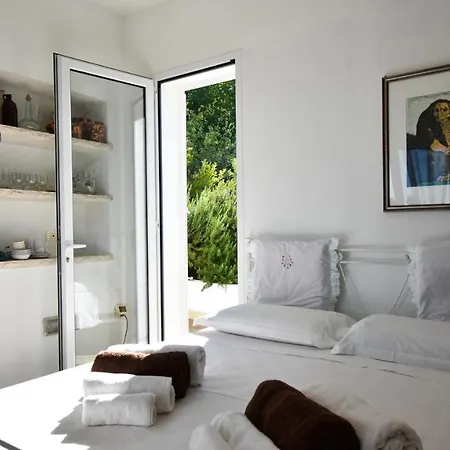 Roma By Typney Apartment *