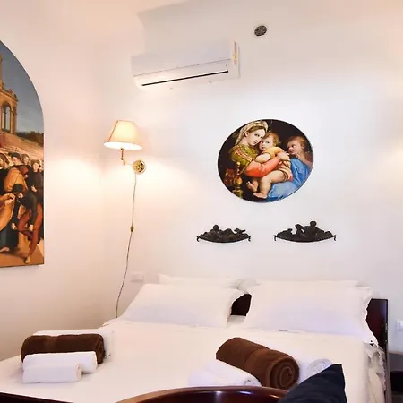 Roma By Typney Apartment *